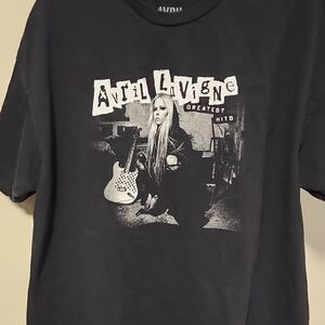 Black Graphic Tee - Short Sleeve